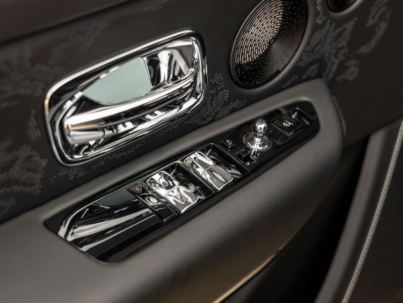 2027 Rolls-Royce Cullinan Black Badge