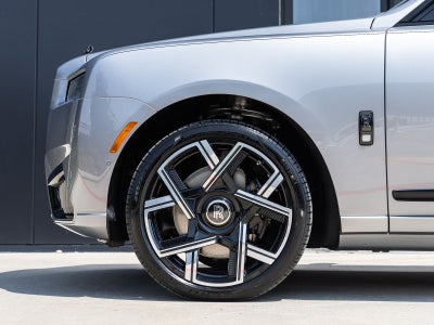 2027 Rolls-Royce Cullinan Black Badge