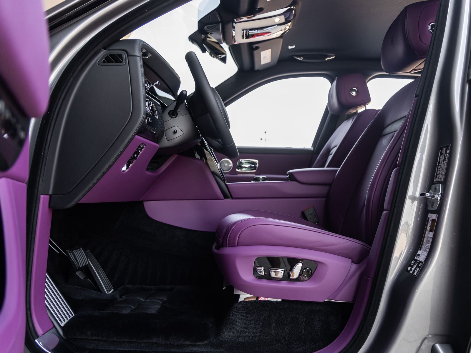 2027 Rolls-Royce Cullinan Black Badge