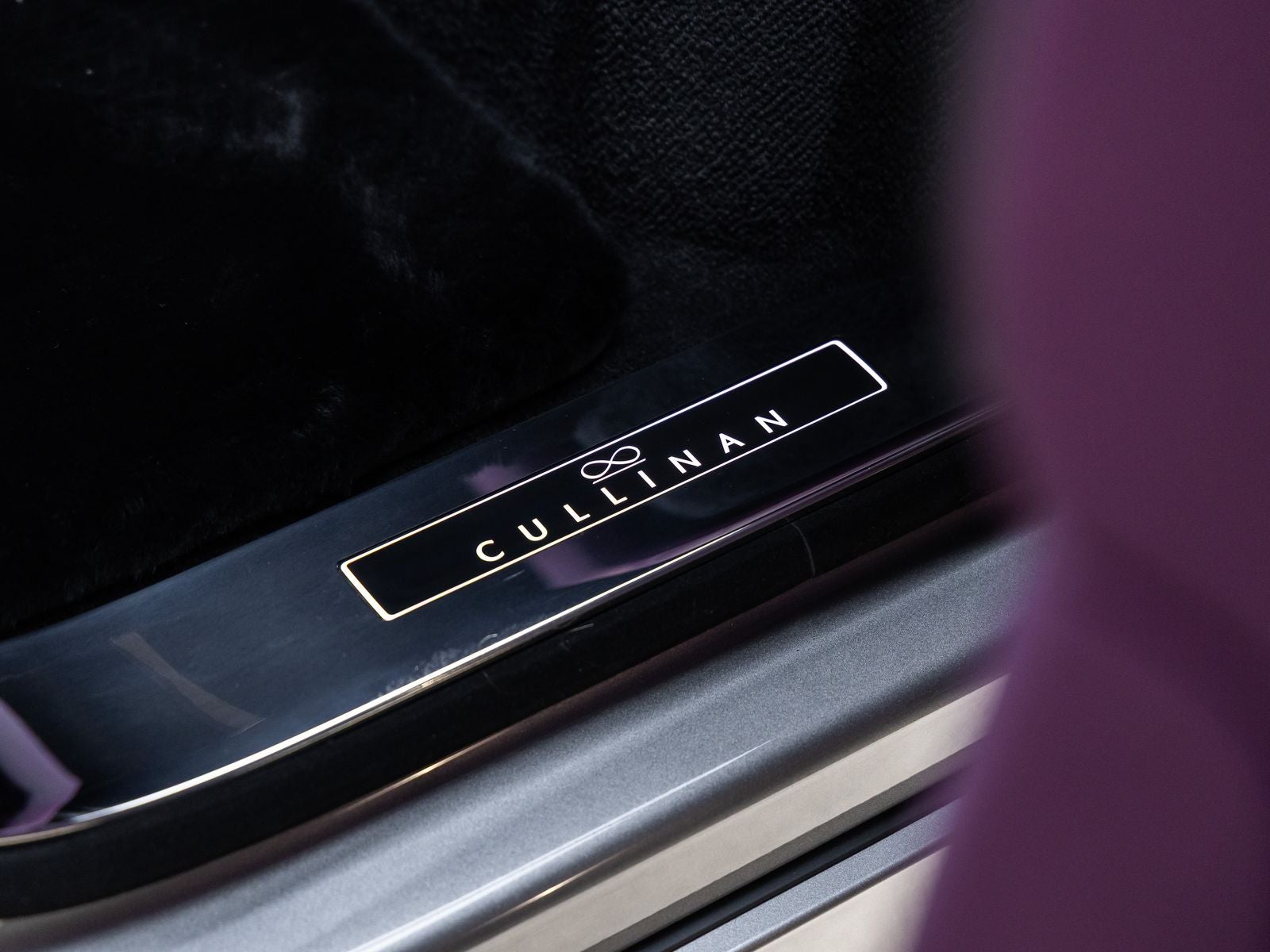 2027 Rolls-Royce Cullinan Black Badge