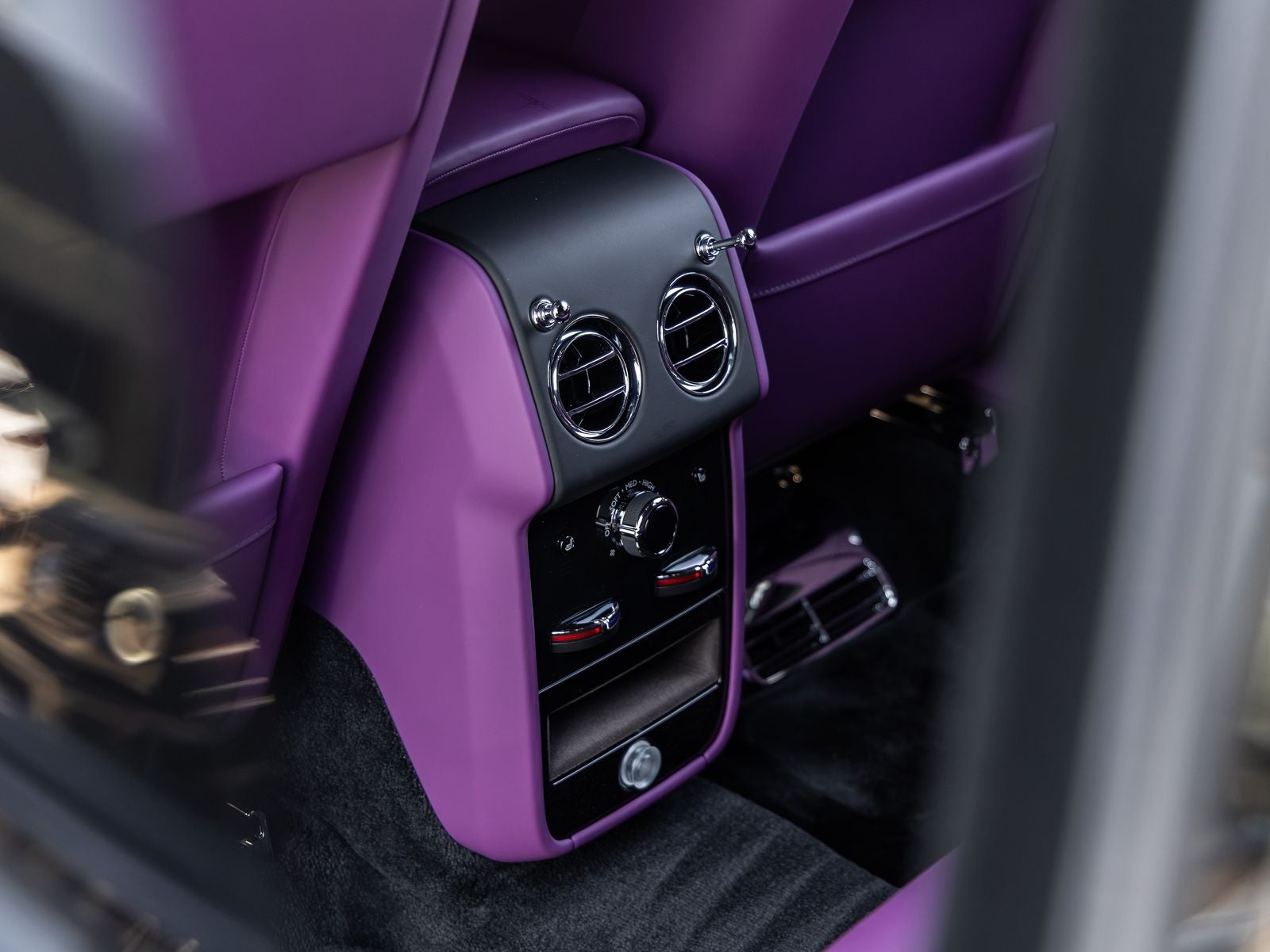 2027 Rolls-Royce Cullinan Black Badge