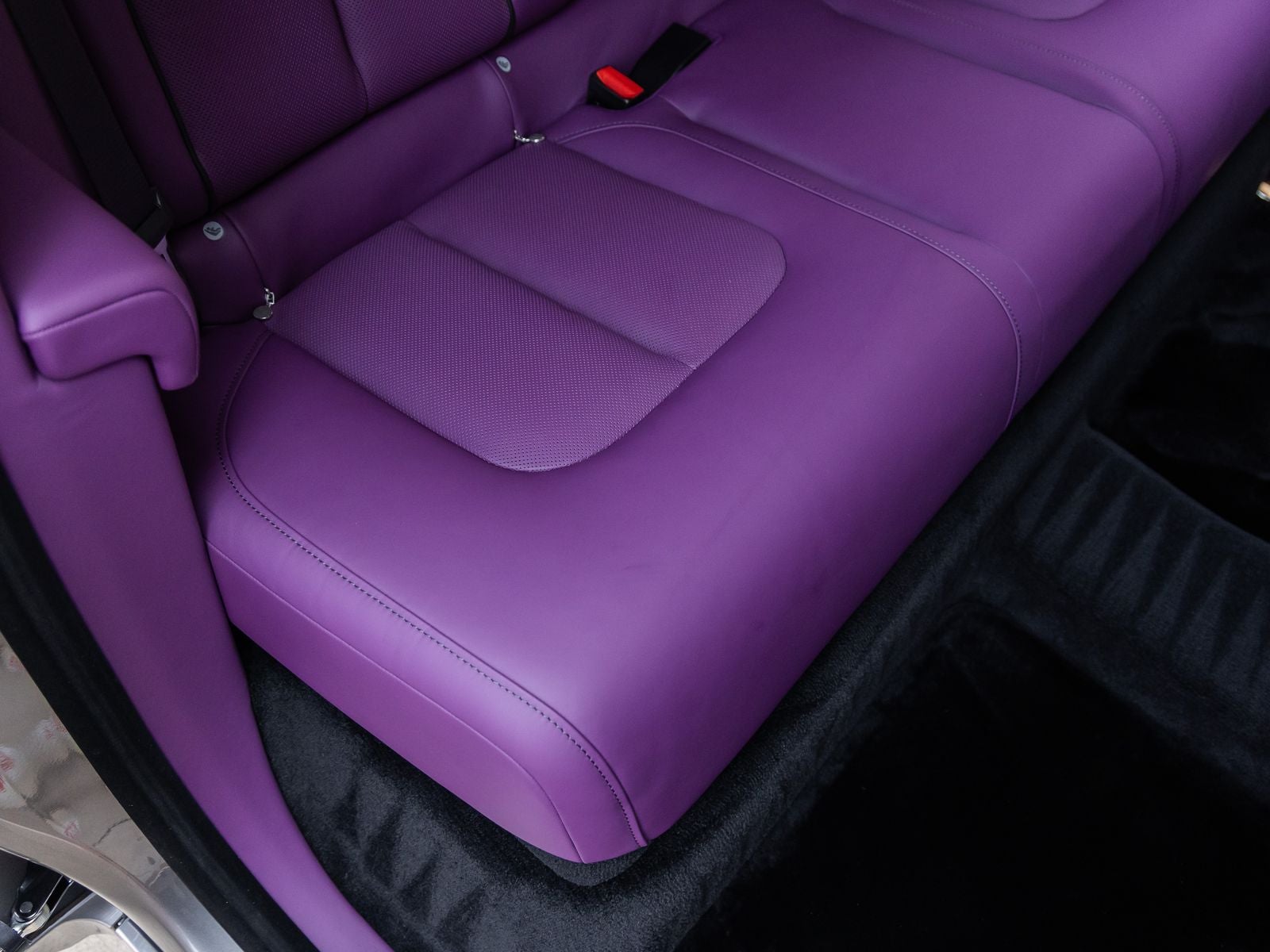 2027 Rolls-Royce Cullinan Black Badge
