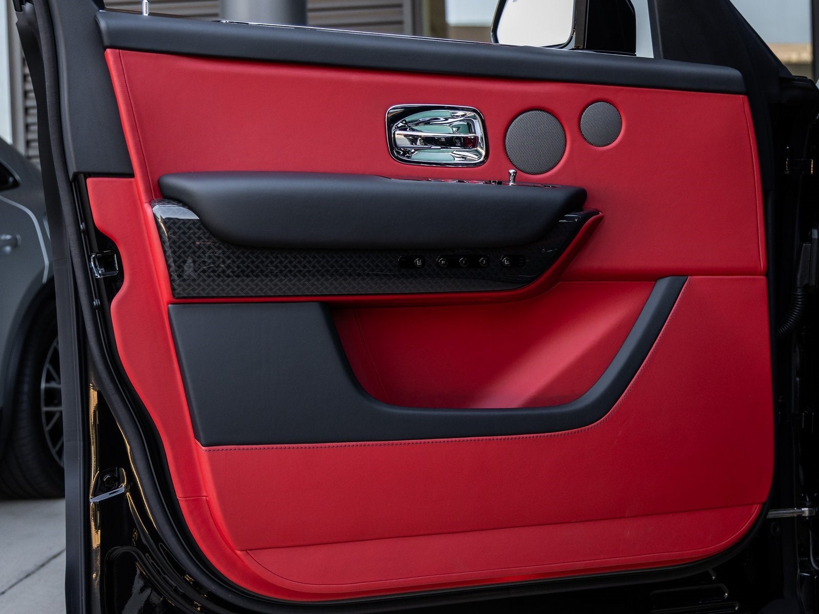 2026 Rolls-Royce Black Badge Cullinan 