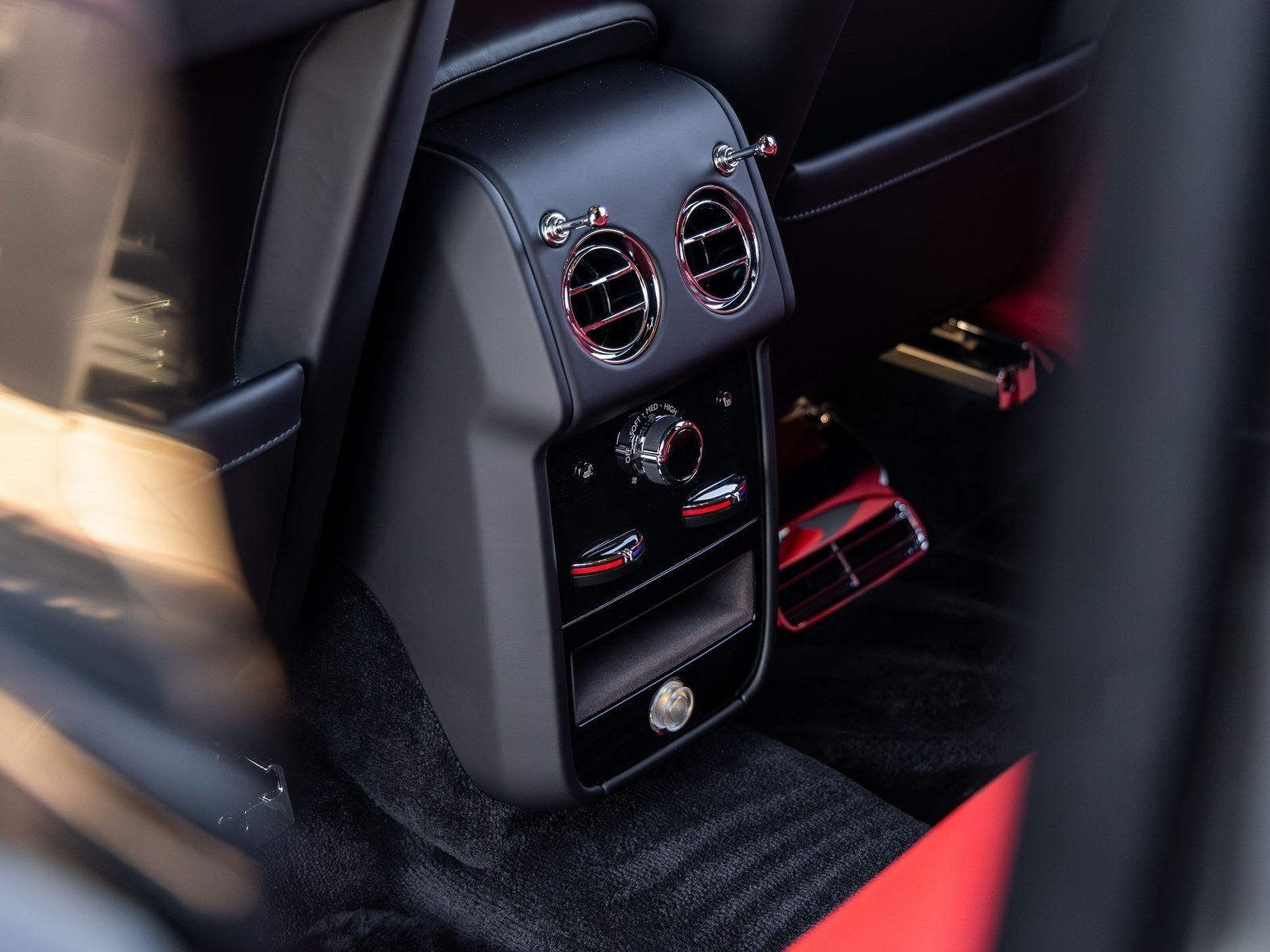 2026 Rolls-Royce Black Badge Cullinan 