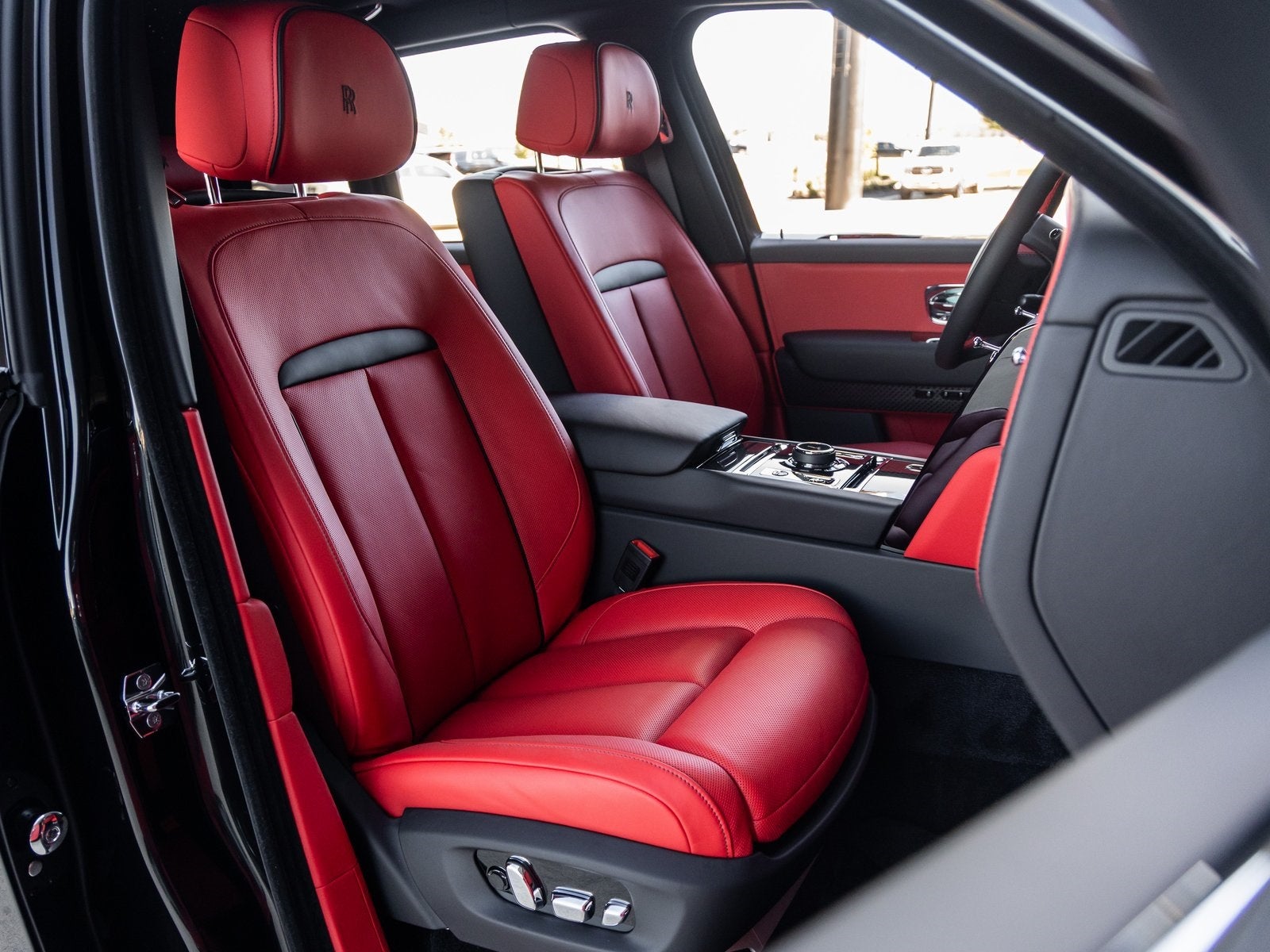 2026 Rolls-Royce Black Badge Cullinan 