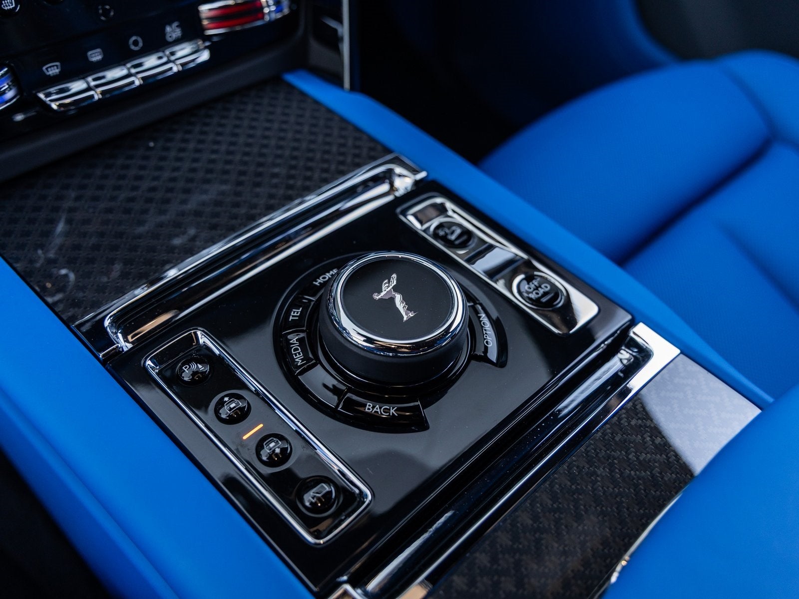 2026 Rolls-Royce Black Badge Cullinan 