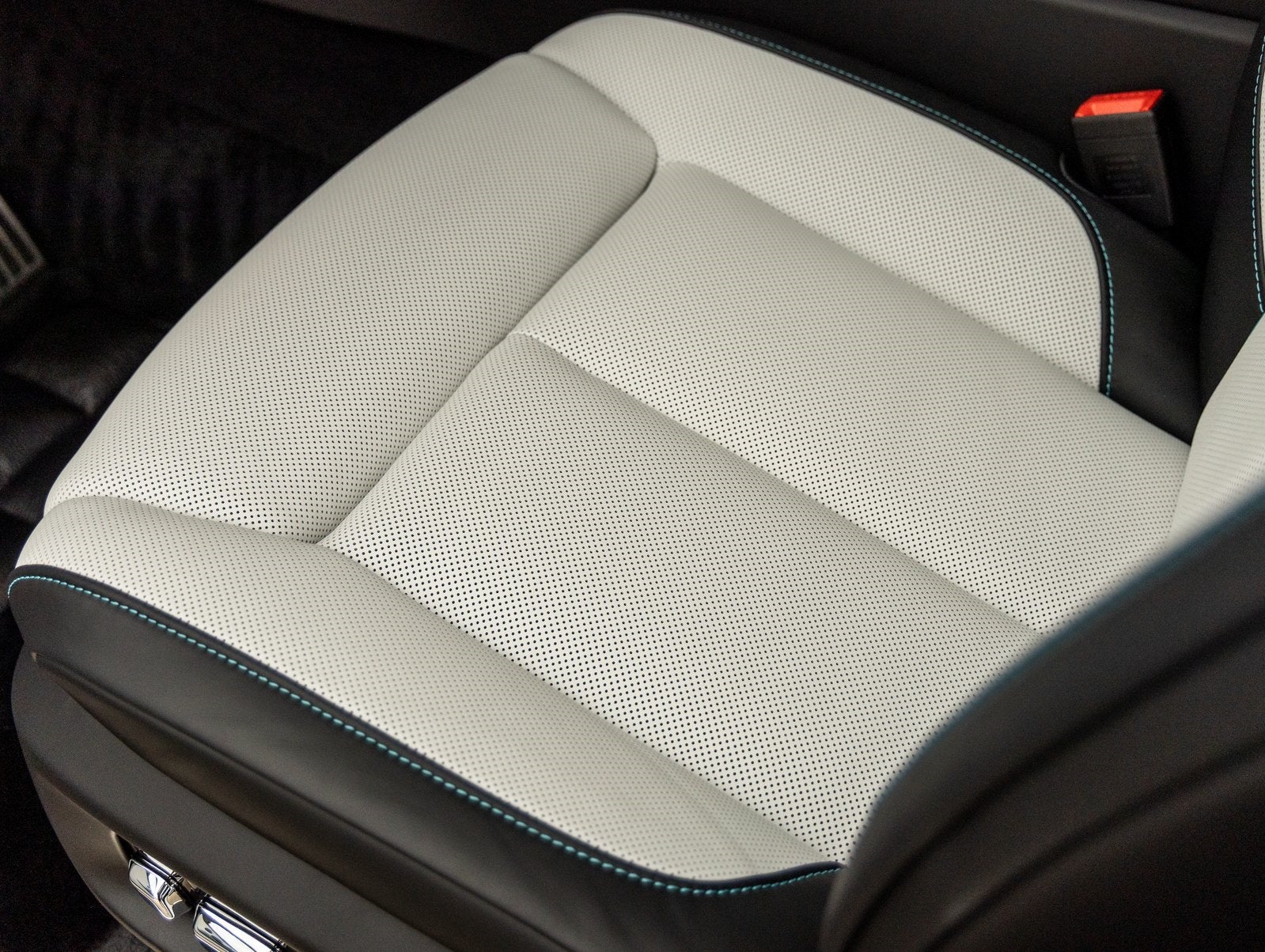 2026 Rolls-Royce Black Badge Cullinan Black Badge