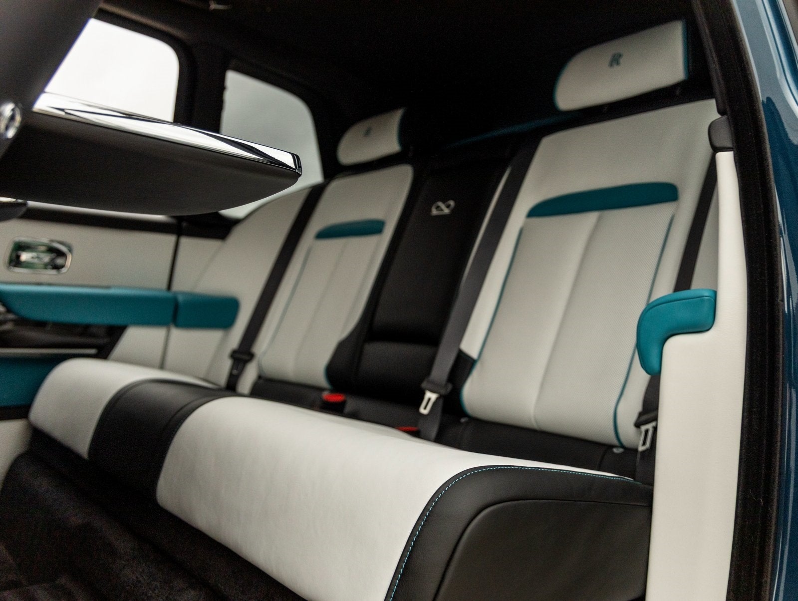 2026 Rolls-Royce Black Badge Cullinan Black Badge