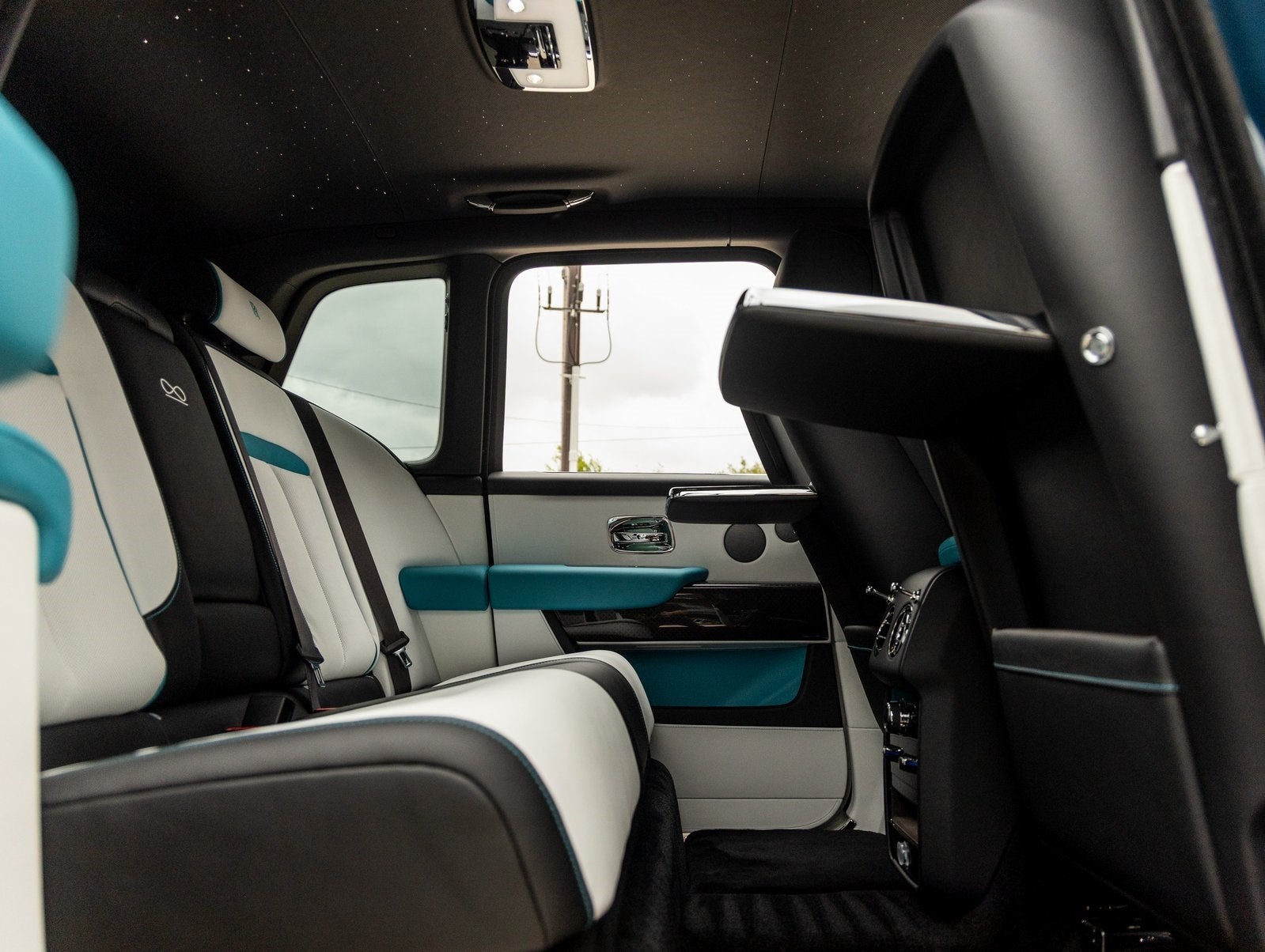 2026 Rolls-Royce Black Badge Cullinan Black Badge