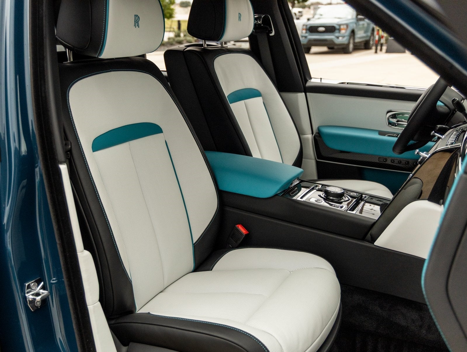 2026 Rolls-Royce Black Badge Cullinan Black Badge