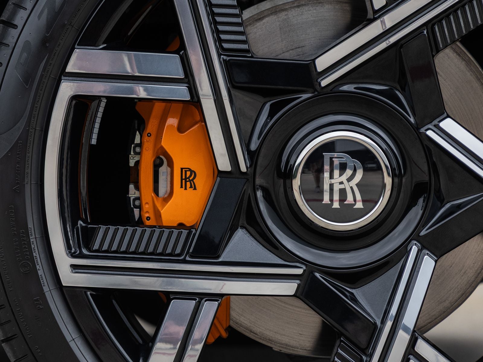 2026 Rolls-Royce Cullinan Black Badge