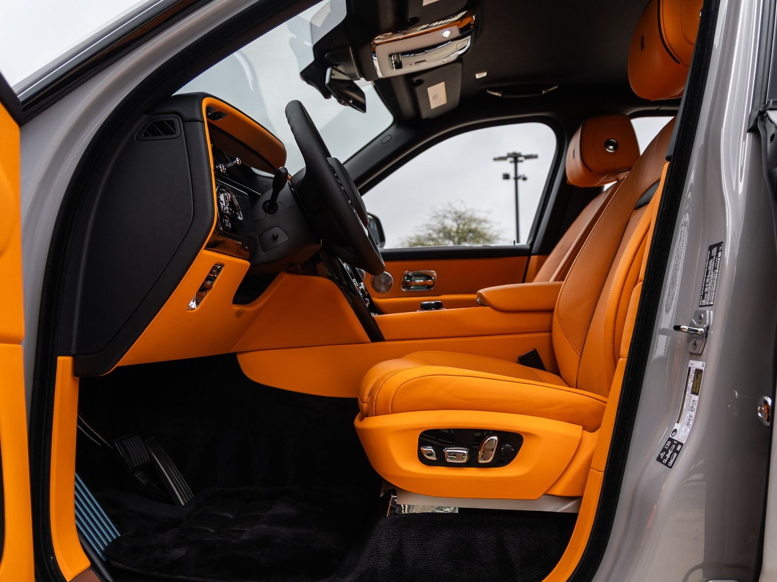 2026 Rolls-Royce Cullinan Black Badge