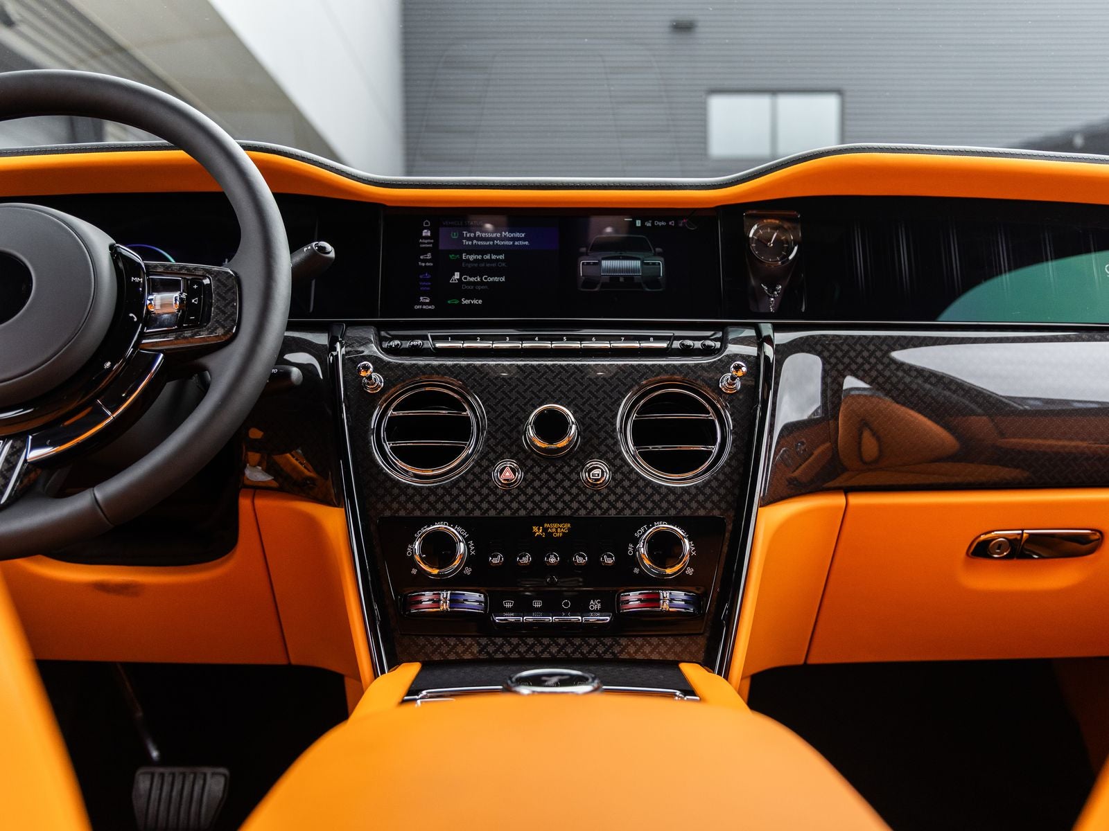 2026 Rolls-Royce Cullinan Black Badge